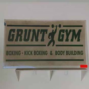 grunt gym boxing kick body building work out